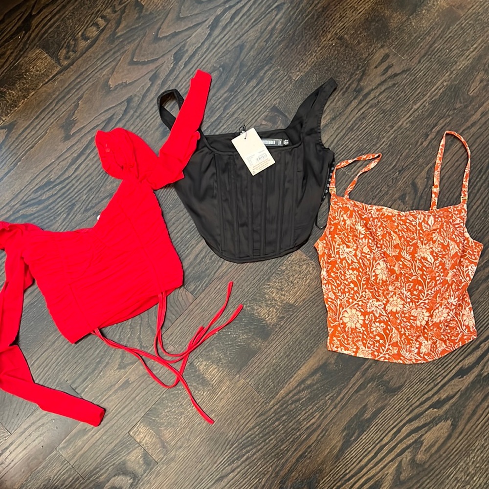 Tiger mist red crop size small, misguided crop size 4, free people top size smal